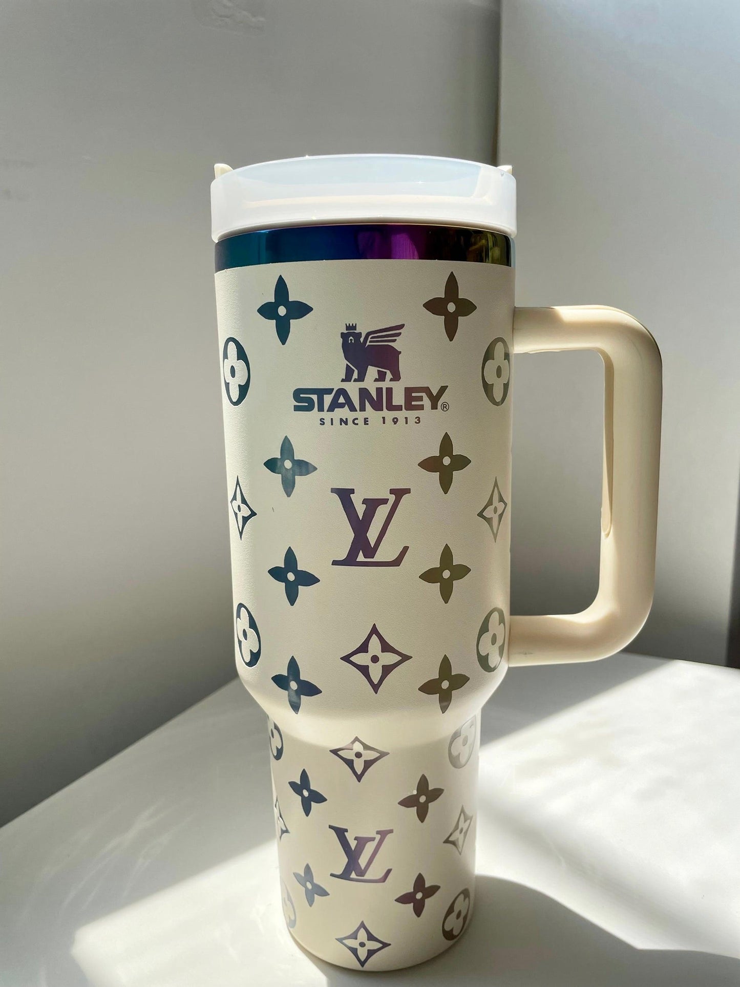 🔥40 OZ Insulated Car Cup - Limited Edition❤️