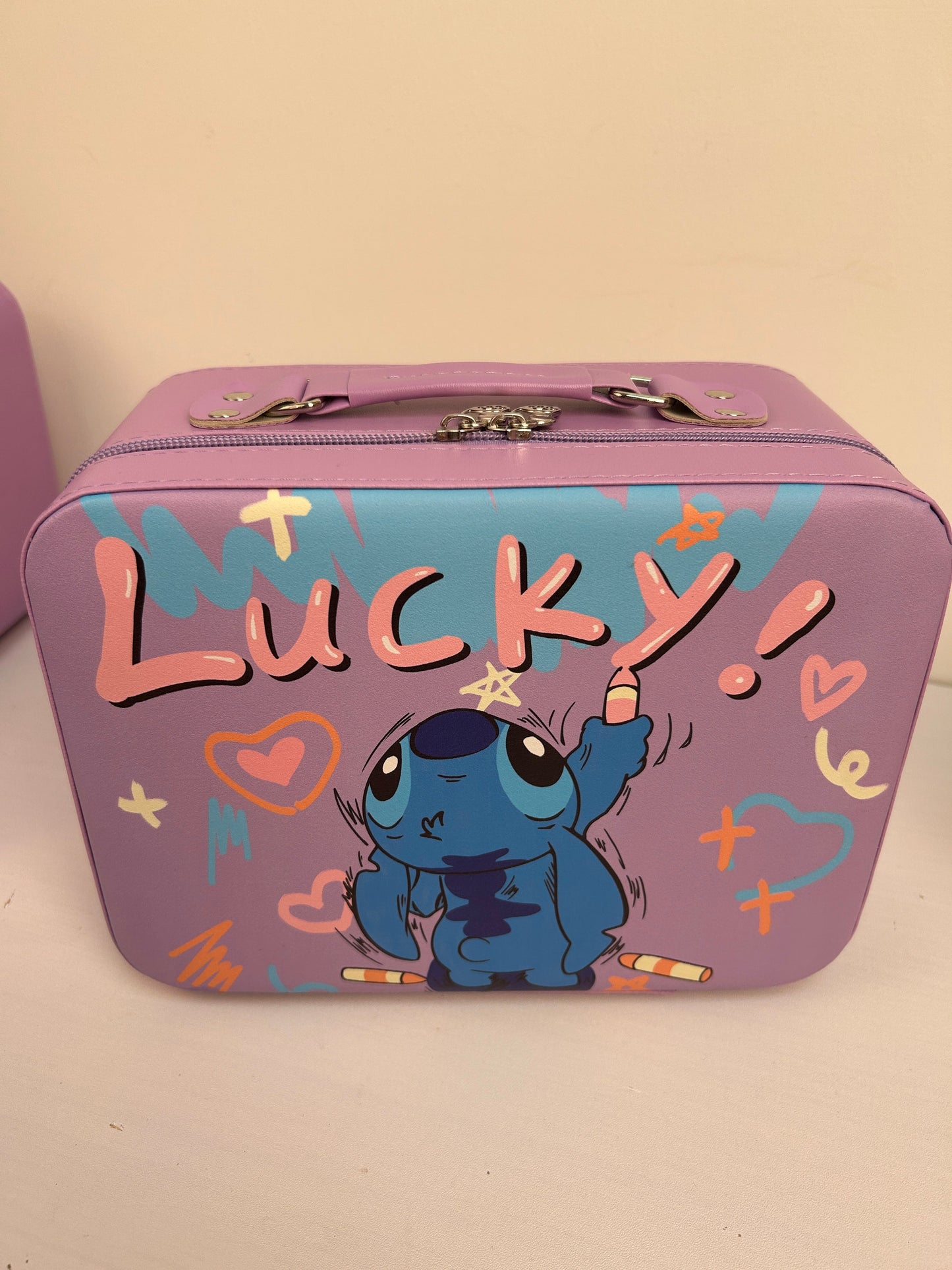 🔥Cute gift box(1 suitcase + 9 random items)