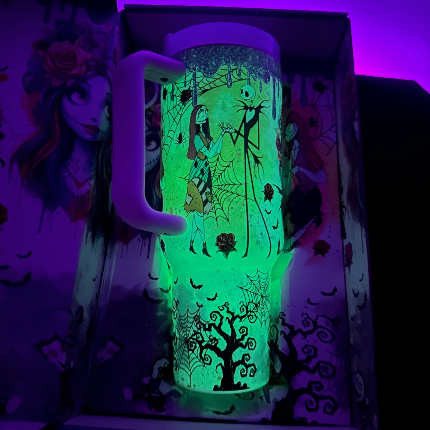 🔥40oz Sally x Jack Skellington Tumbler Noctilucent 🚚Free Shipping