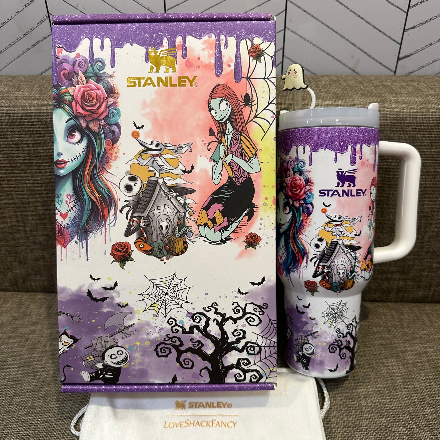 🔥40oz Sally x Jack Skellington Tumbler Noctilucent 🚚Free Shipping