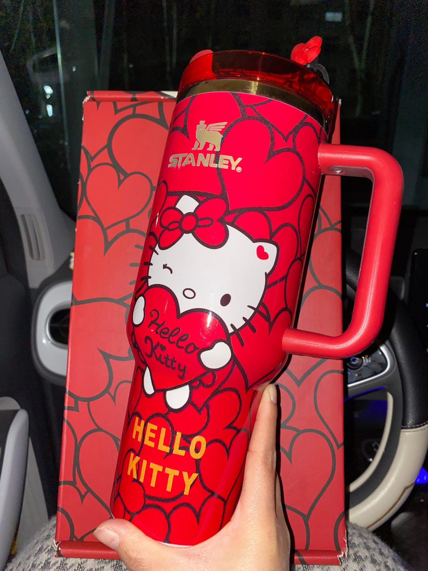 🔥Hello Kitty Insulated Cup Gift Box 40OZ Include Straw and Topper